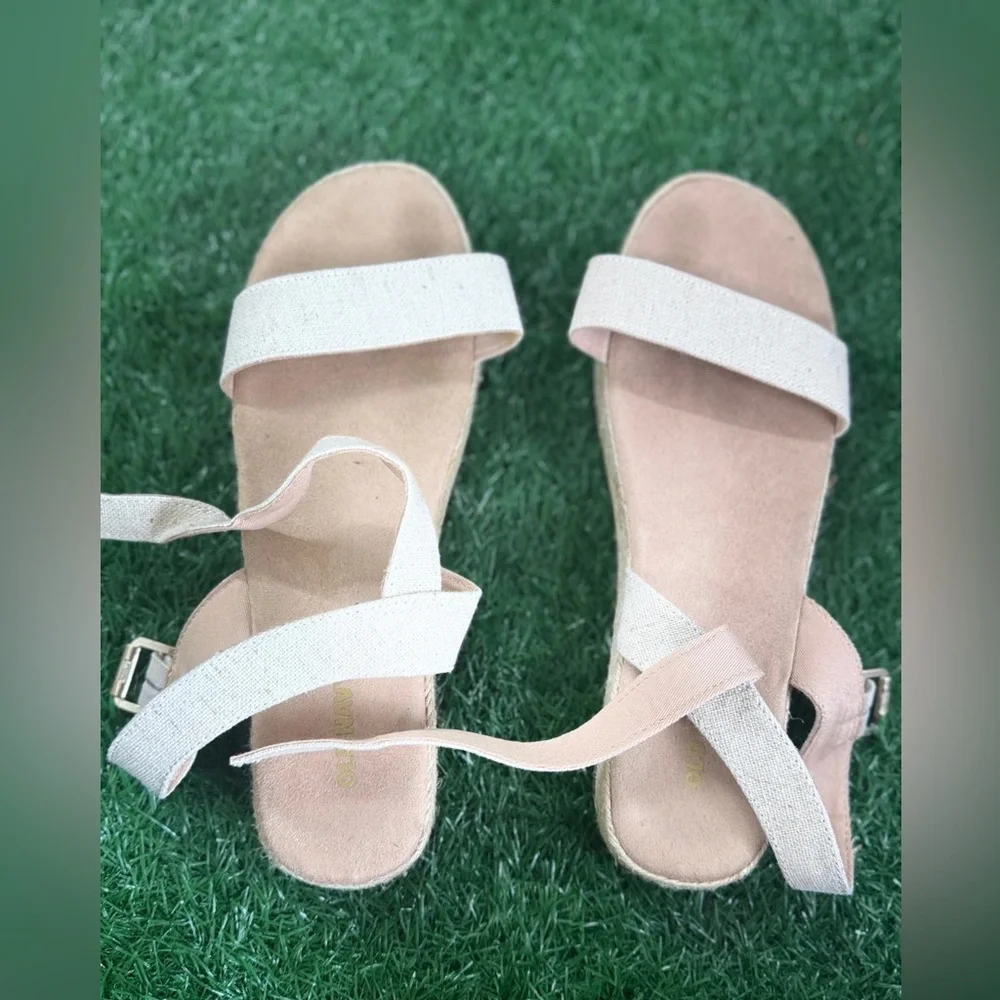 Old Navy‎ Women's Cream Espadrilles Size 9